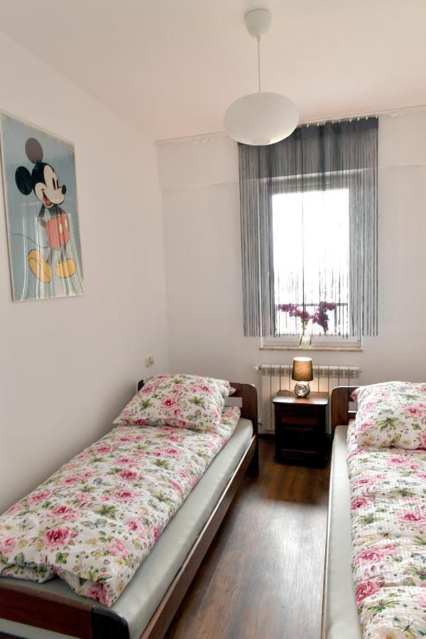 Angels A Apartment Zator Bagian luar foto